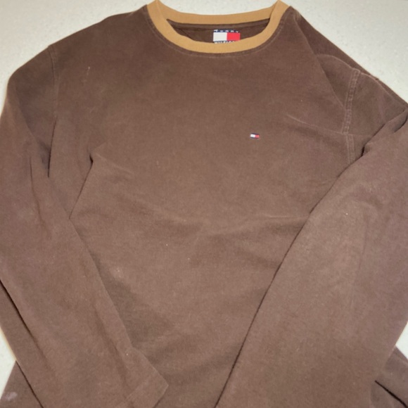 TOMMY SWEATER🤎 - Picture 2 of 3